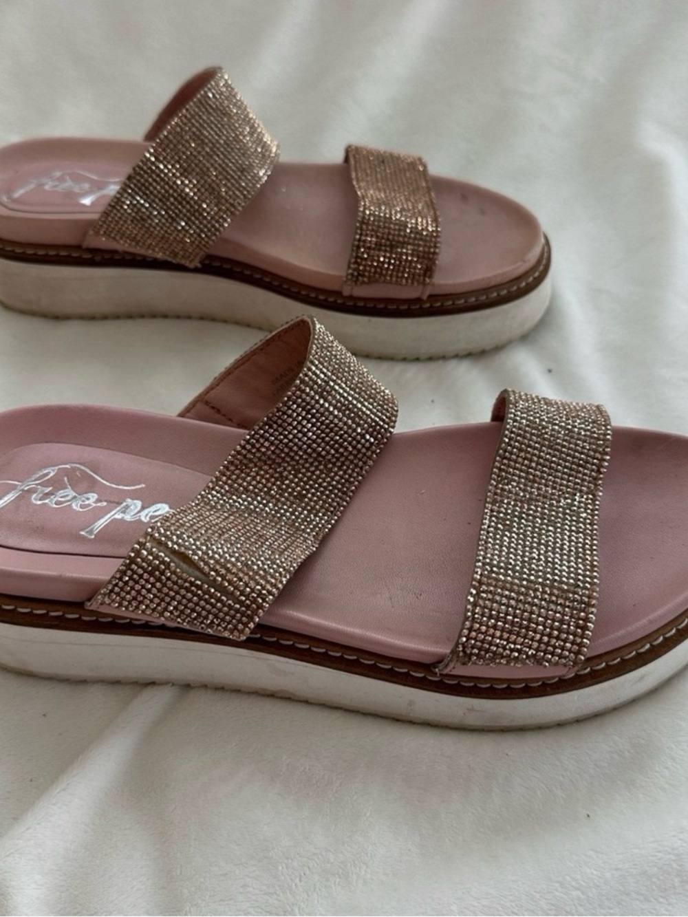 Free People Rose Gold Rhinestone Platform Slide Sandals Size 38 (7.5 - 8) - Picture 3 of 10
